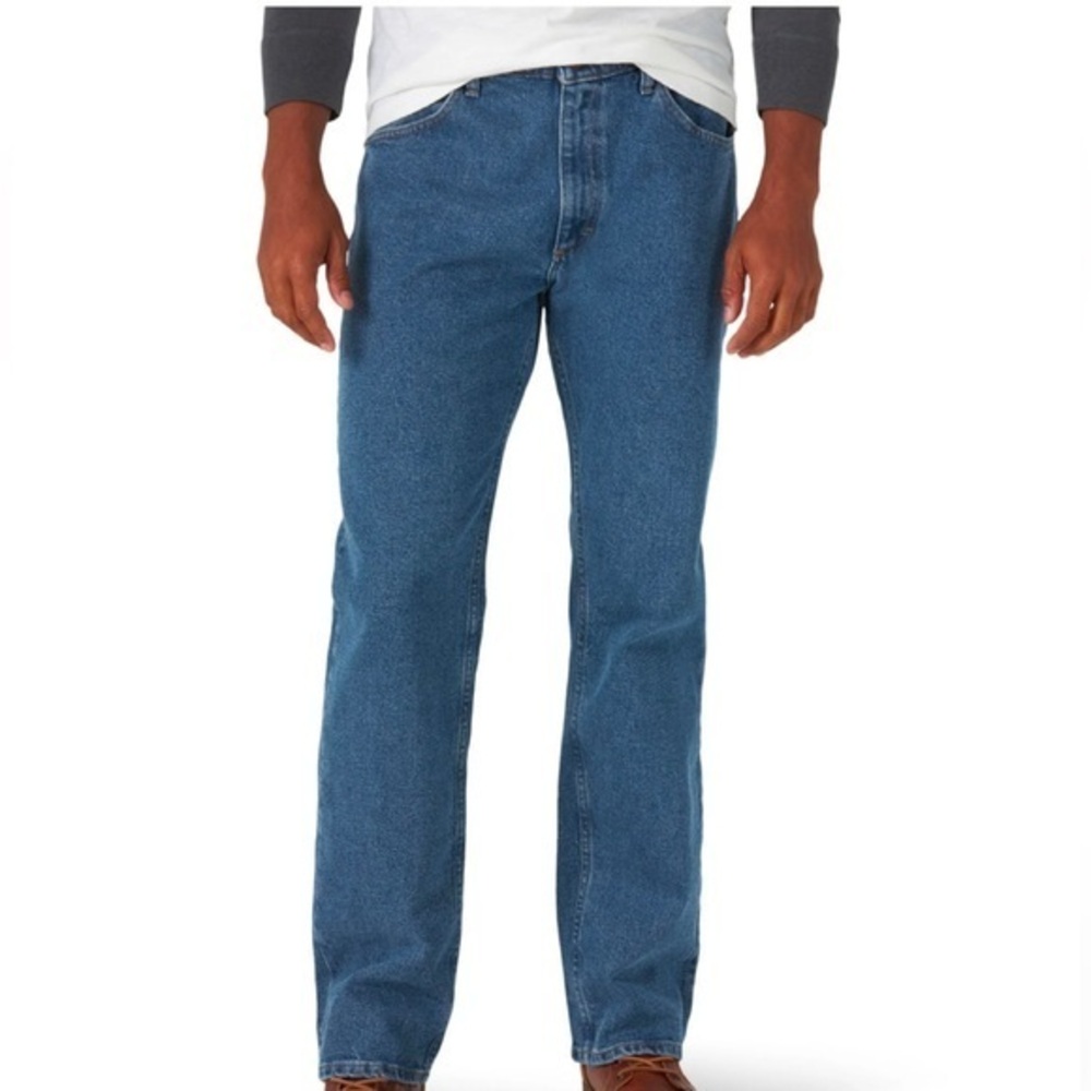 Wrangler Straight Leg Medium Washed Men’s Jeans 36x29